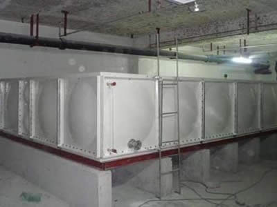 塔什库尔干玻璃钢模压水箱